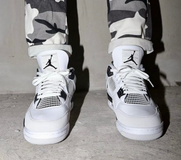 Nike Air Jordan 4 Retro PS 'Military Black'