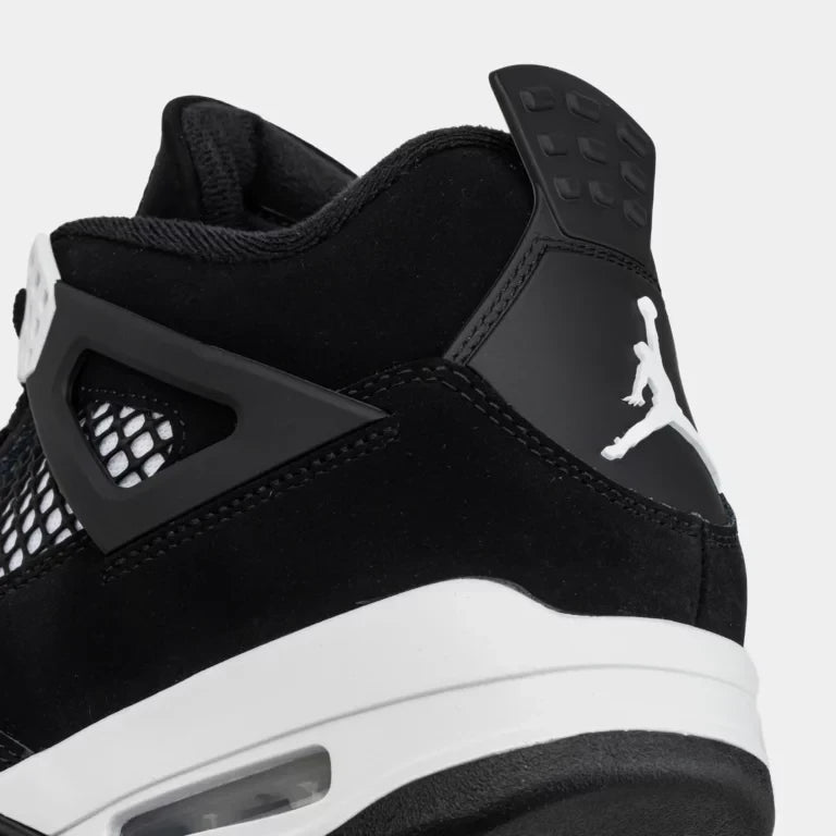Nike Air Jordan 4 Retro ‘White Thunder’