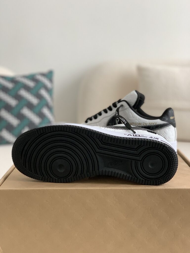 Louis Vuitton x Nike Air Force 1 Low 'White Black'