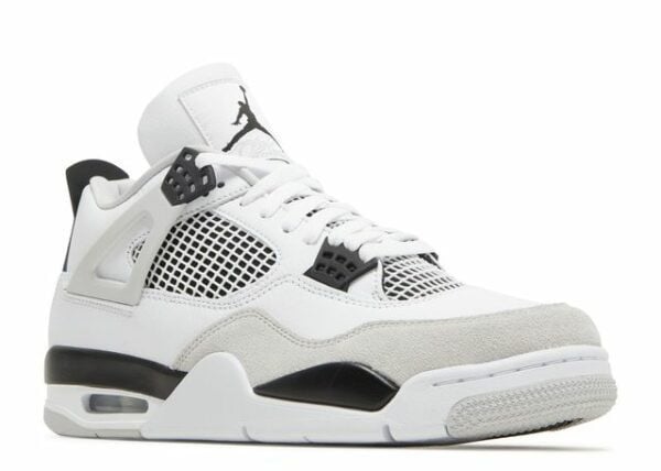 Nike Air Jordan 4 Retro ‘Military Black’