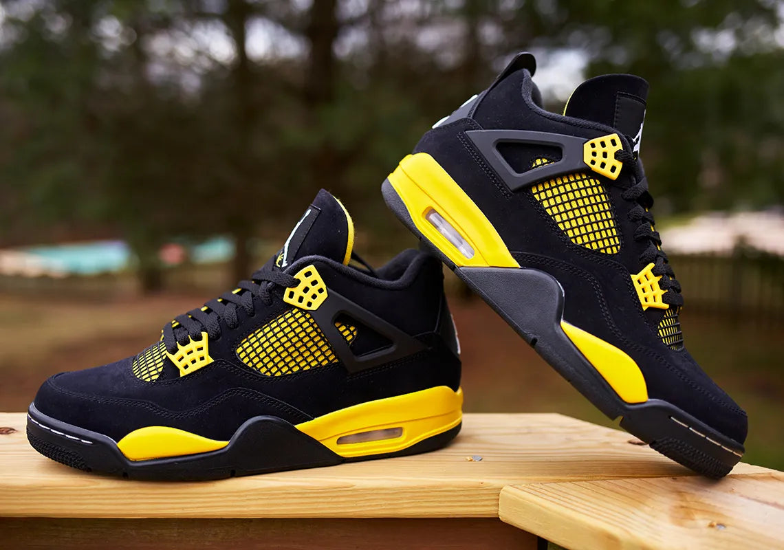 Nike Air Jordan 4 Retro 'Thunder' 2023