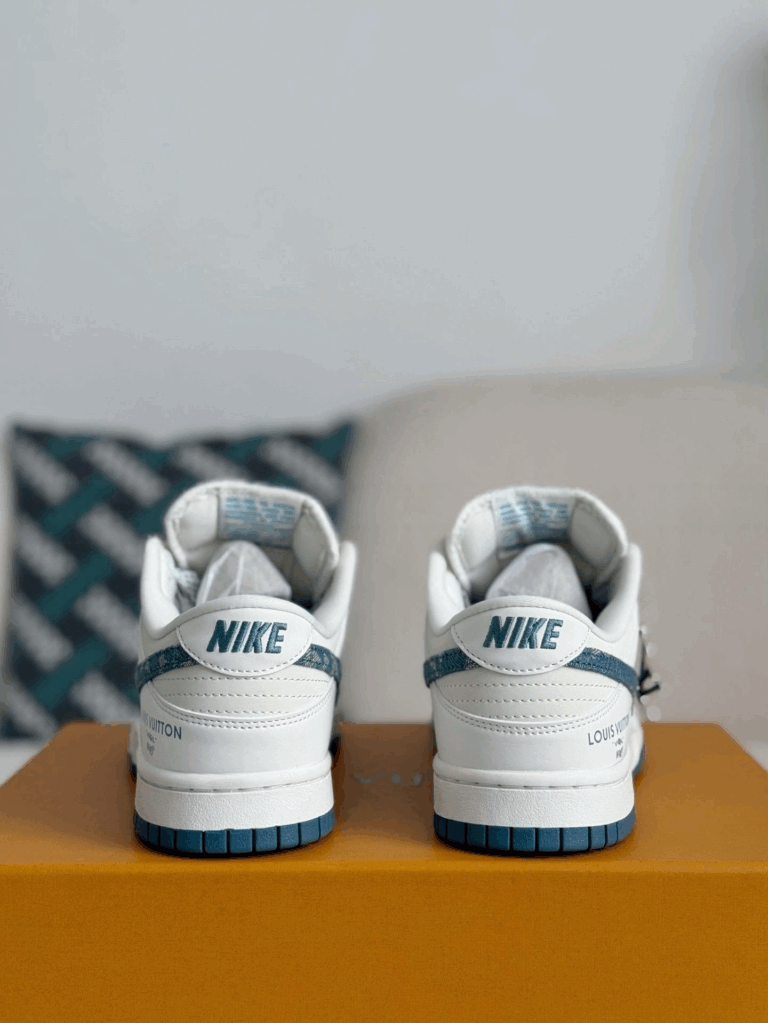 Nike Dunk Low Custom – Louis Vuitton Blue Monogram Denim Edition