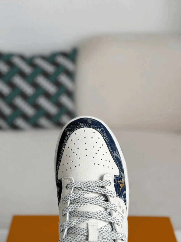 Nike Dunk Low Custom – Louis Vuitton Mixed Monogram White & Blue Denim Edition