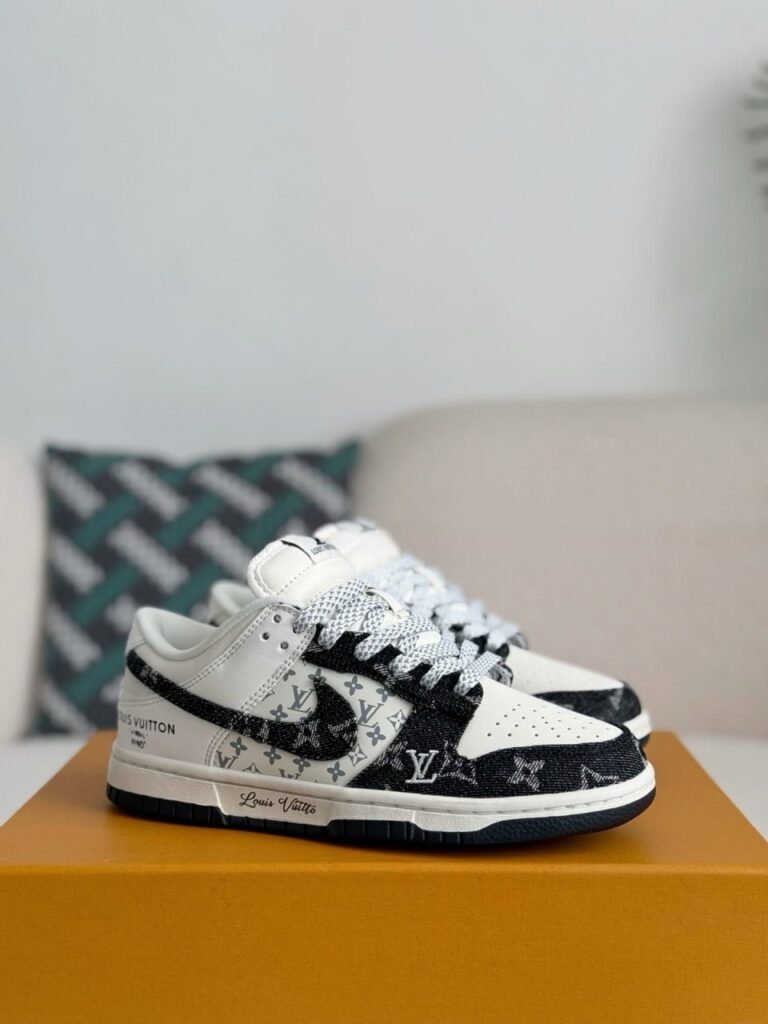 Nike Dunk Low Custom – Louis Vuitton Monogram Edition