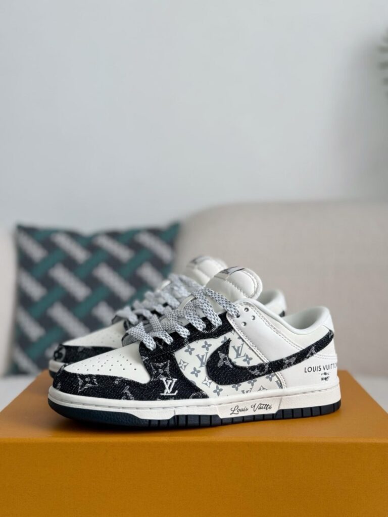 Nike Dunk Low Custom – Louis Vuitton Monogram Edition