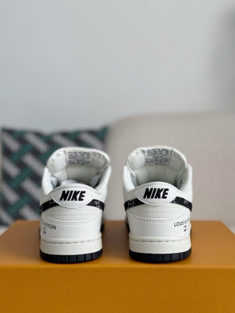 Nike Dunk Low Custom – Louis Vuitton Monogram Edition