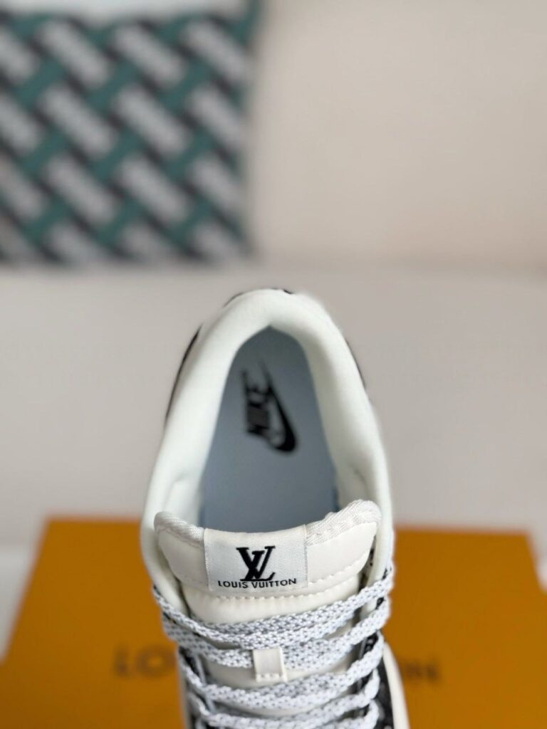 Nike Dunk Low Custom – Louis Vuitton Monogram Edition