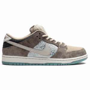 Nike SB Dunk Low "Big Money Savings" Sneakers