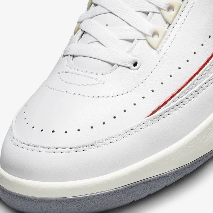 Nike Air Jordan 2 Retro 'Chicago Home' - Image 2