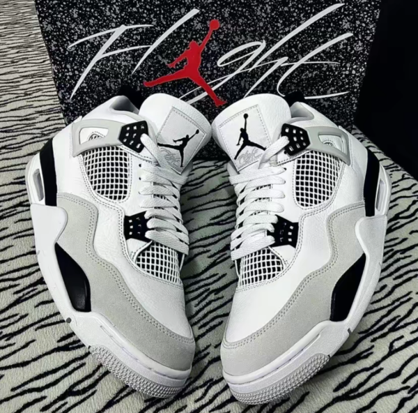 Nike Air Jordan 4 Retro PS 'Military Black' - Image 5